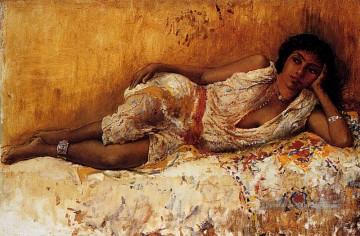 Fille maure allongée sur un canapé Arabian Edwin Lord Weeks Peinture à l'huile